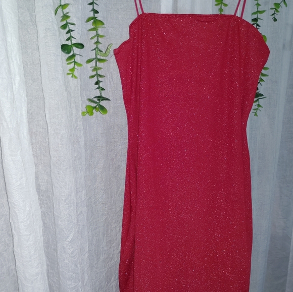 Shein Sparkle Red Dress - Picture 4 of 13